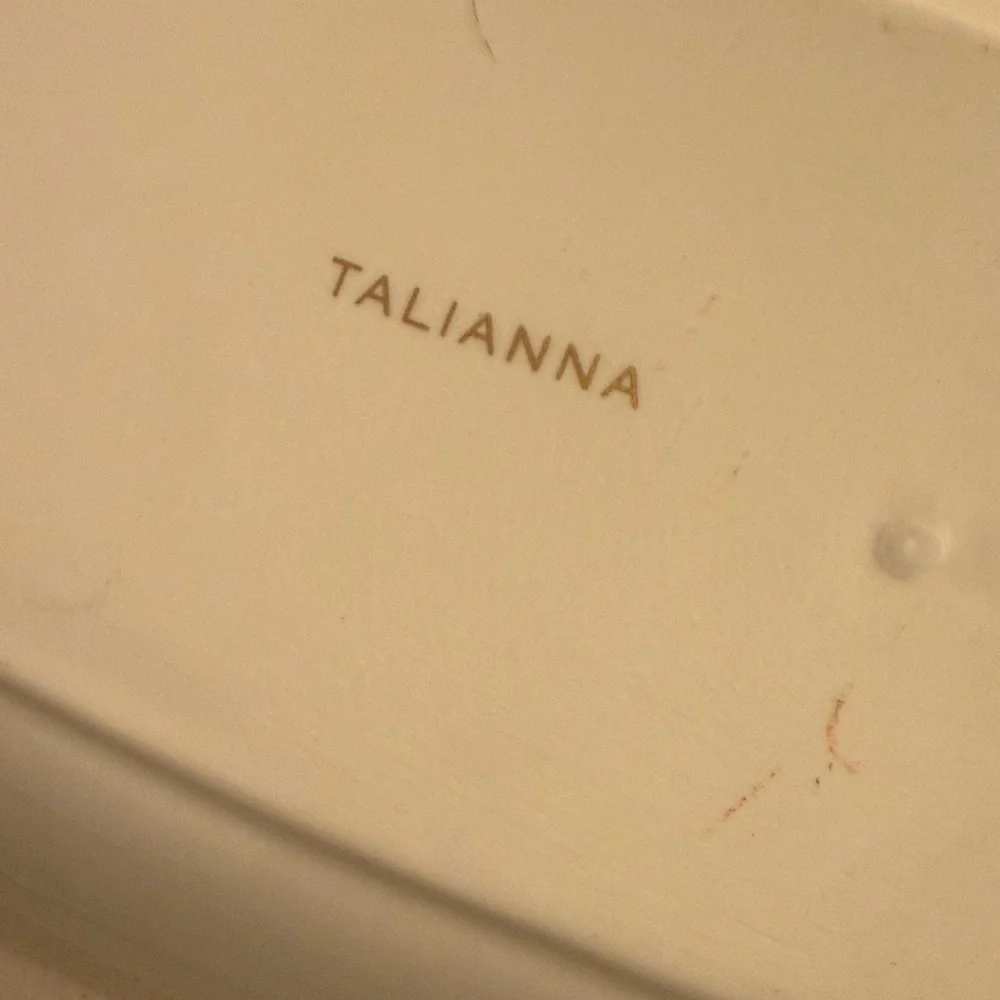 TALIANNA Lilypad Catchall Gold Tray